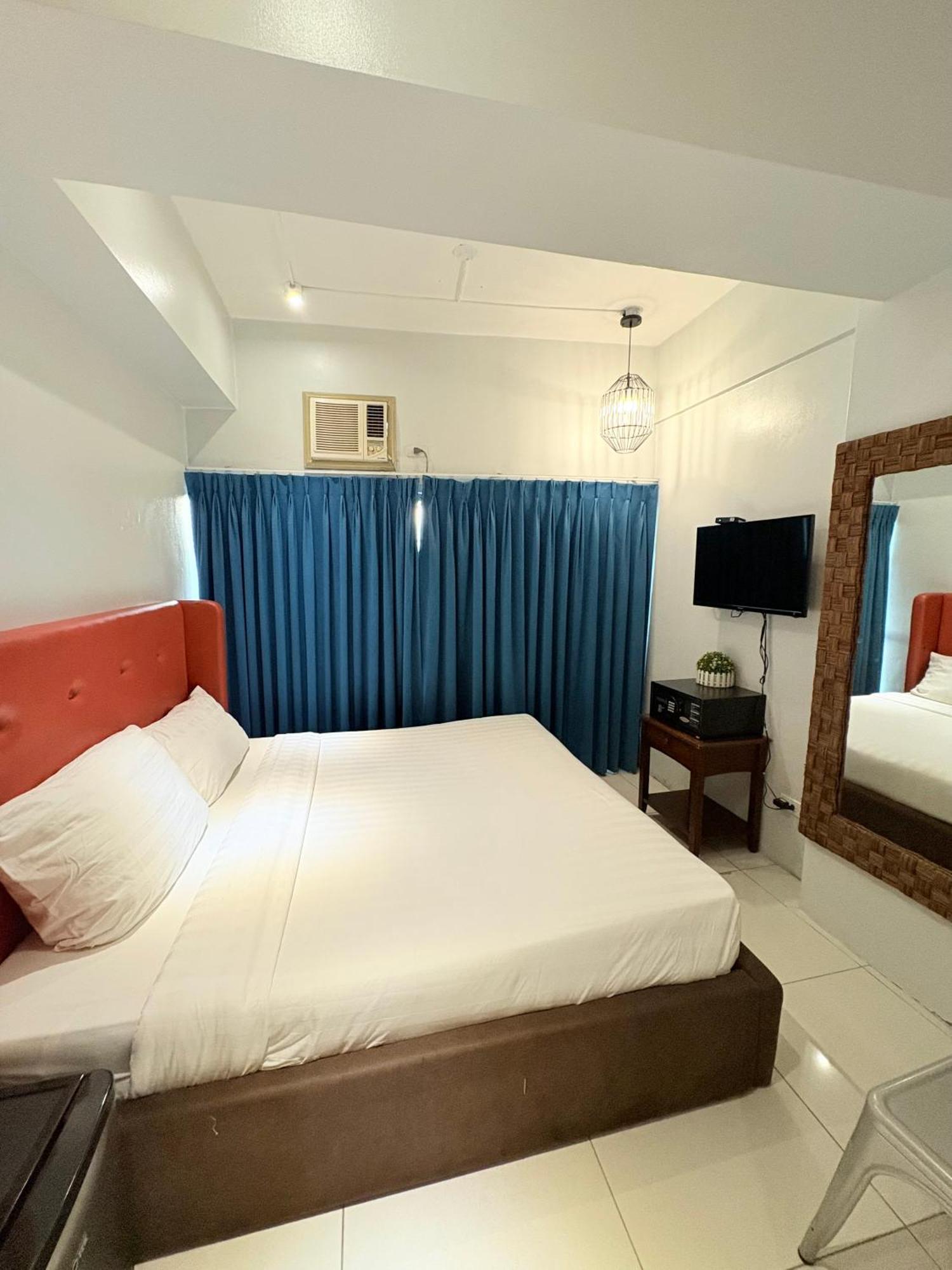 Pacific Park Hotel Quezon City Extérieur photo