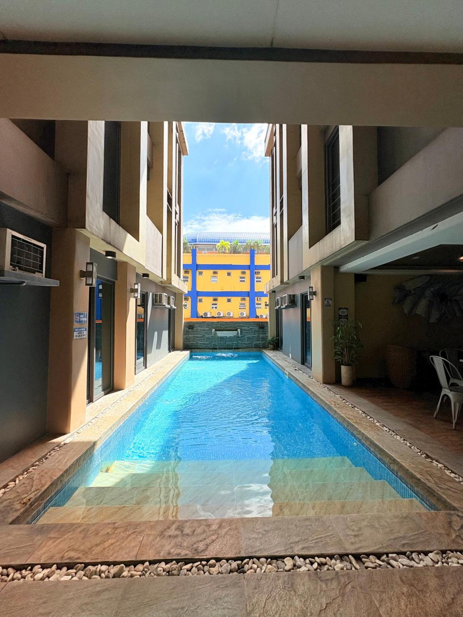Pacific Park Hotel Quezon City Extérieur photo