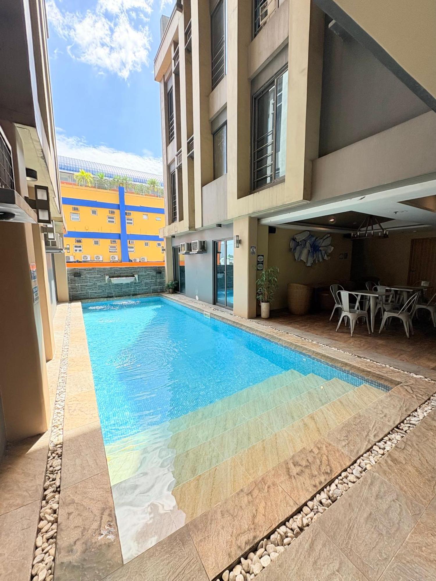 Pacific Park Hotel Quezon City Extérieur photo
